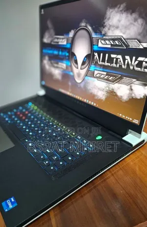 New Laptop Alienware Area-51m 16GB Intel Core I7 SSD 512GB