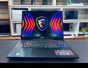 New Laptop MSI Crosshair 15 16GB Intel Core I7 SSD 1T