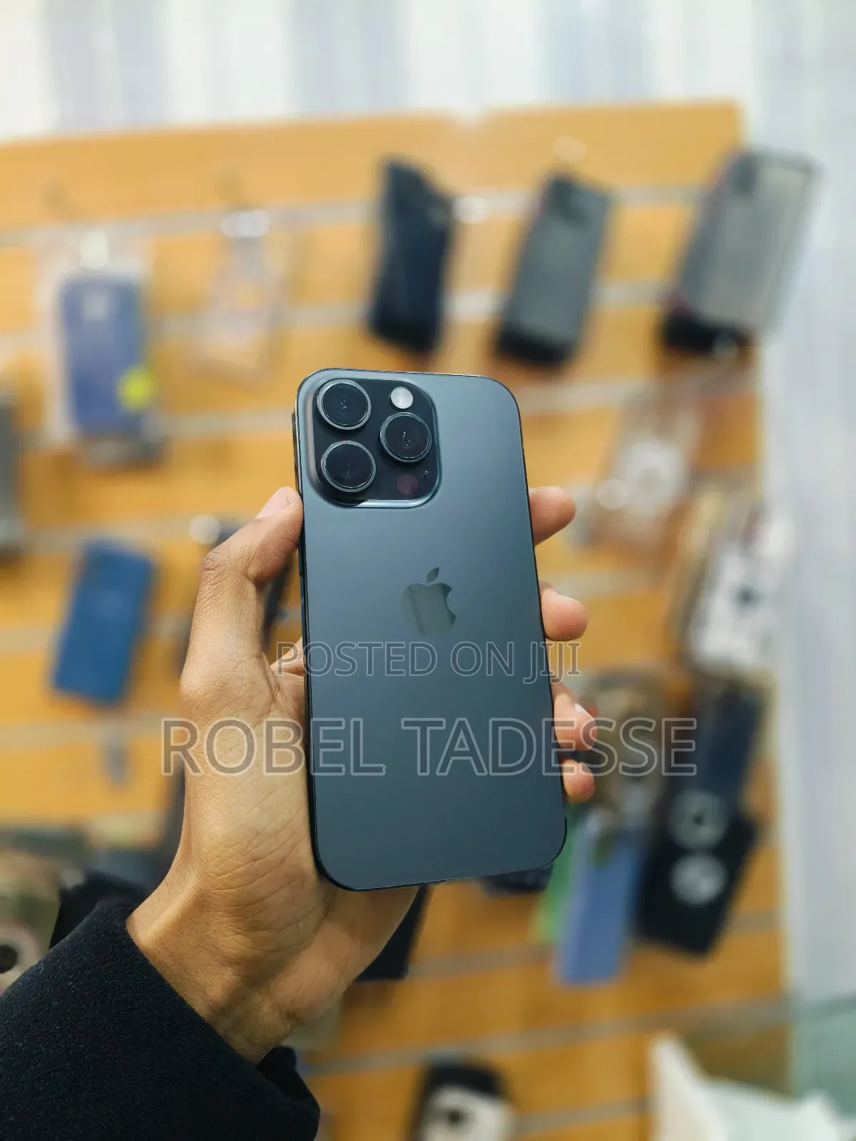 New Apple iPhone 16 Pro 128 GB Black