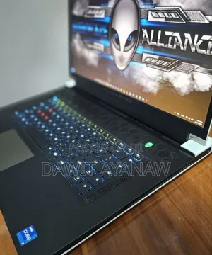 Photo - New Laptop Dell Alienware 17 R2 16GB Intel Core I7 SSD 512GB