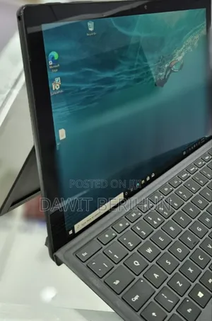 New Laptop Microsoft Surface Pro 6 8GB Intel Core I7 SSD 256GB