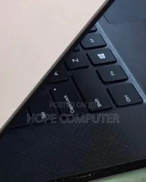 New Laptop Dell Precision 5540 16GB Intel Core I7 SSD 512GB