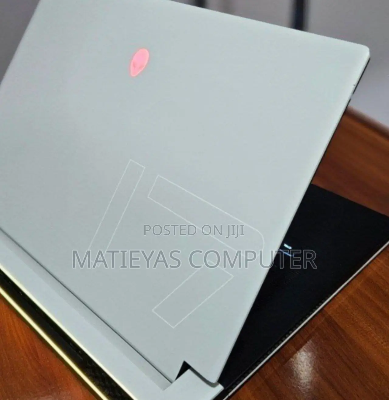 New Laptop Alienware M17x R2 16GB Intel Core I7 SSD 512GB