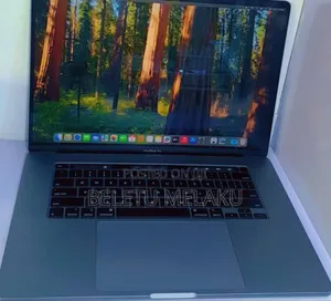 Photo - New Laptop Apple MacBook Pro 2019 32GB Intel Core i9 SSD 1T