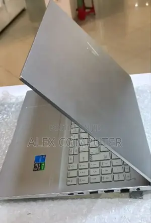 New Laptop HP Stream Notebook 8GB Intel Core I5 SSD 512GB