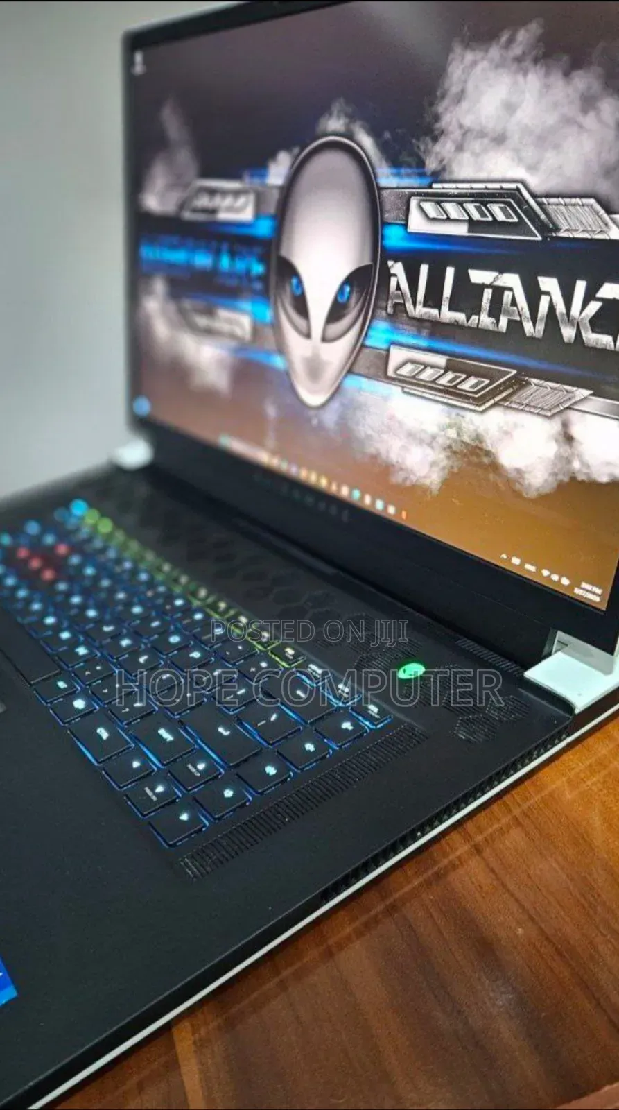 New Laptop Alienware M17x R2 16GB Intel Core I7 SSD 512GB