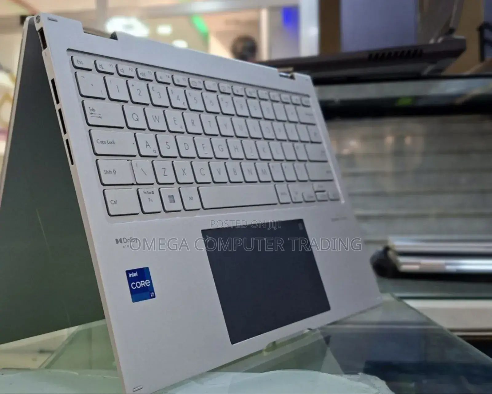 New Laptop Asus ZenBook Flip 14 UX461UN 16GB Intel Core i7 SSD 1T