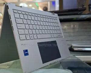 New Laptop Asus ZenBook Flip 14 UX461UN 16GB Intel Core i7 SSD 1T