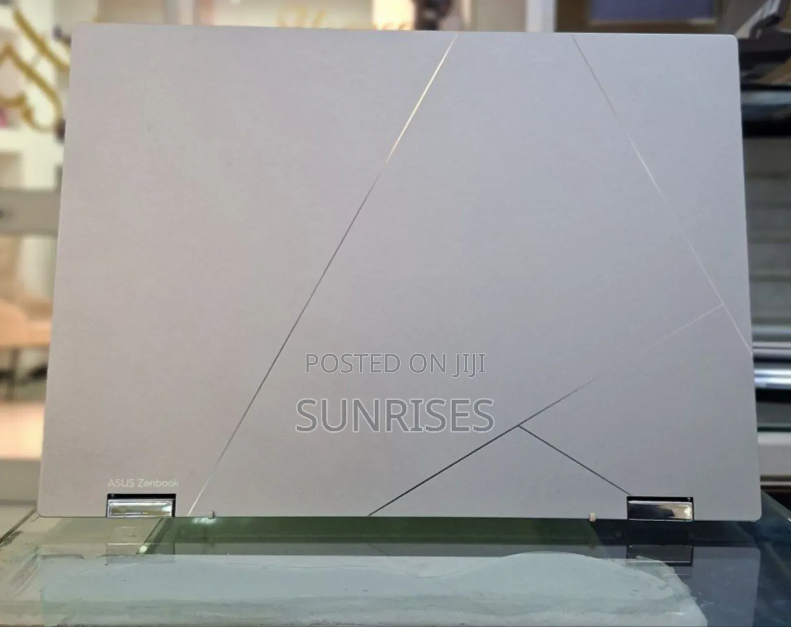 New Laptop Asus ZenBook Flip 14 UX461UN 16GB Intel Core I7 SSD 1T