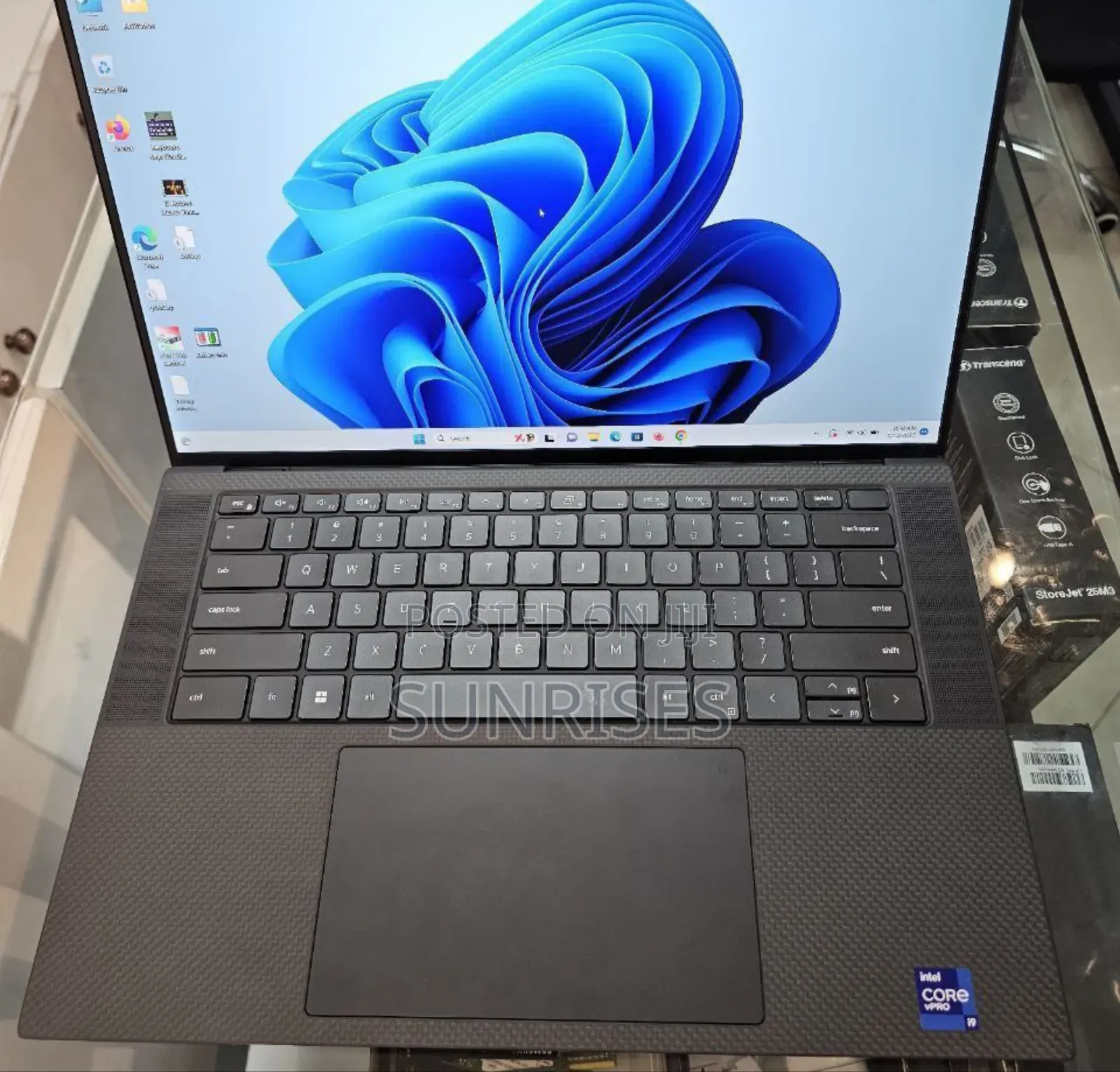 New Laptop Dell Precision 5570 32GB Intel Core I9 SSD 1T