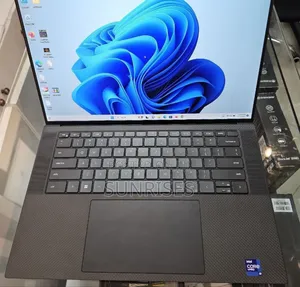 Photo - New Laptop Dell Precision 5570 32GB Intel Core I9 SSD 1T