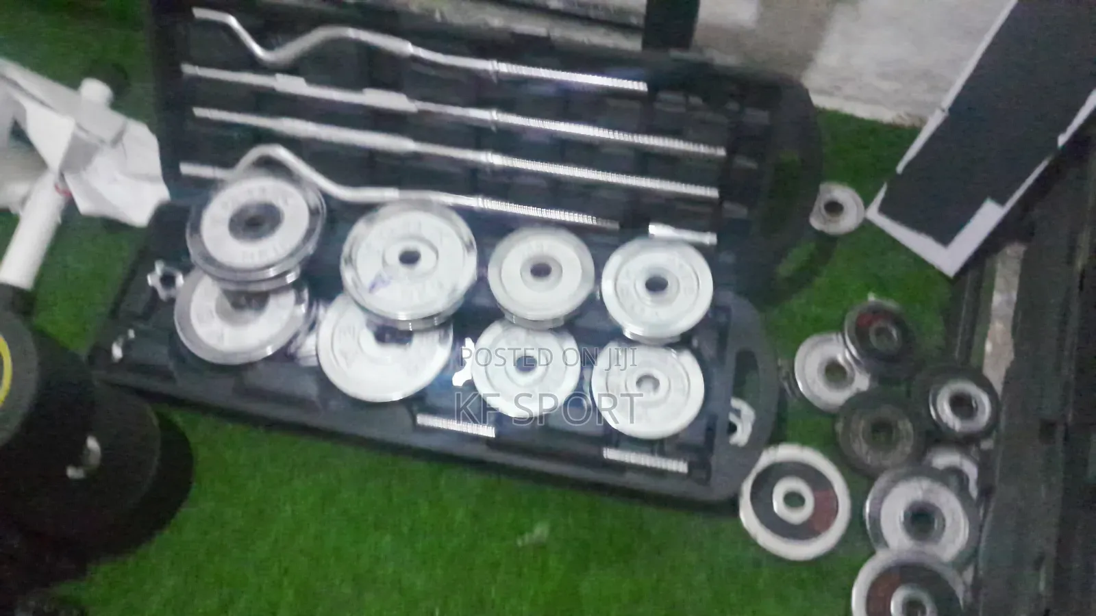 ክርመትን በስፖርት 55 ኪሎ ተገጣጣሚ ዳምፔልና ባርቤል