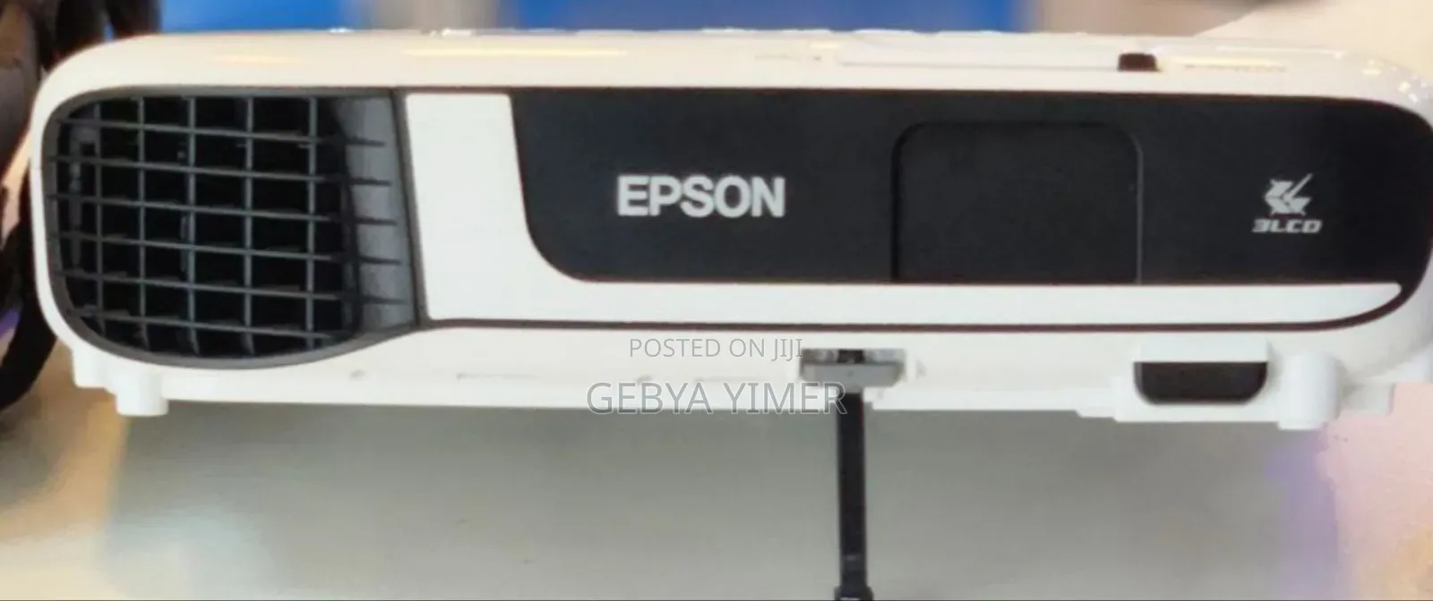 1epson Projector Model: Eb-X51 Has: Bag Remote
