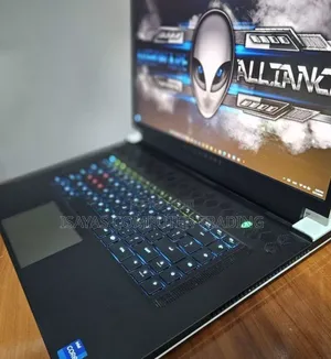 New Laptop Alienware Area-51m 16GB Intel Core I7 SSD 512GB