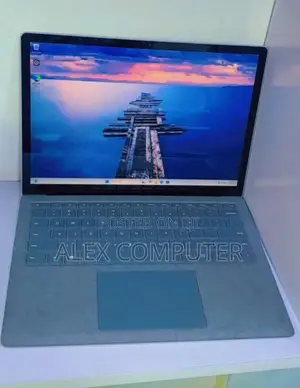 New Laptop Microsoft Surface Laptop 4 16GB Intel Core i7 SSD 512GB