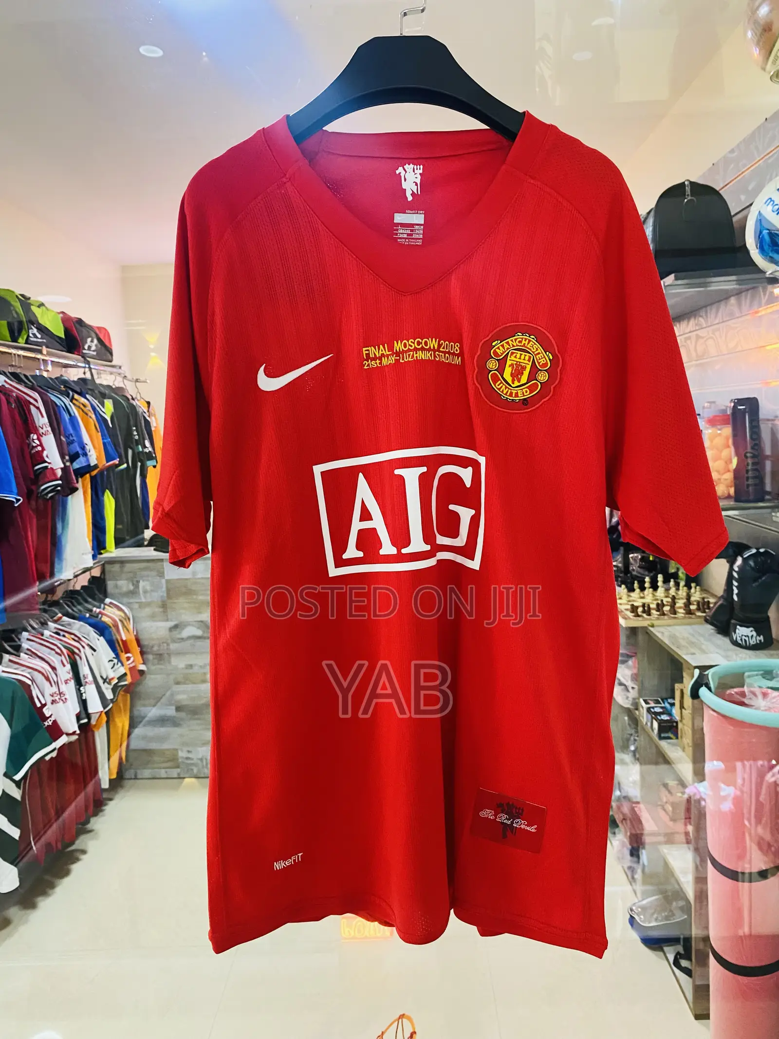Manchester United Final Retro Kit