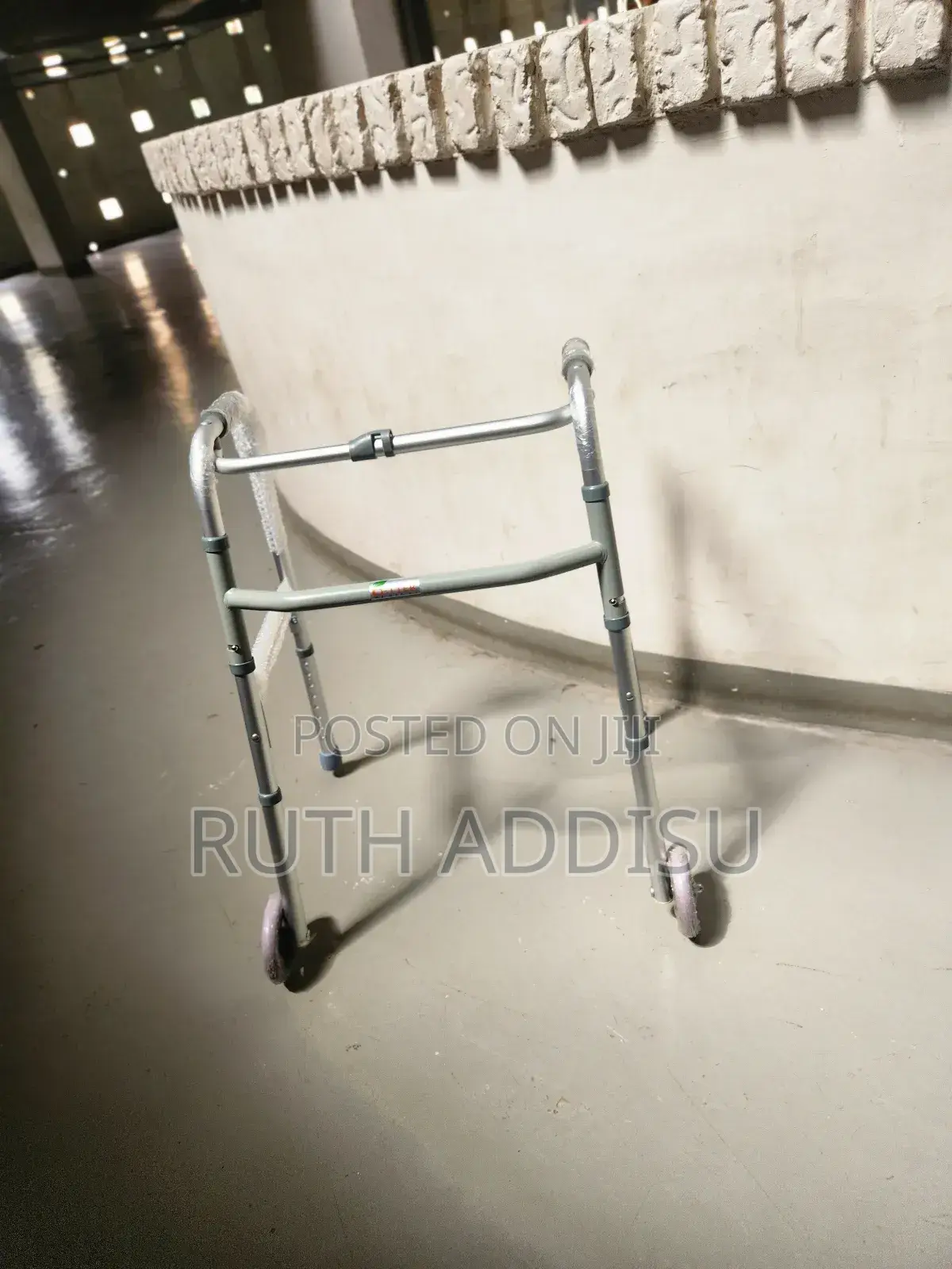 Almunium Walker觸犯brand New Safe Walker重要brand New費城walker