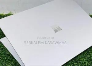 New Laptop Microsoft Surface 16GB Intel Core I7 SSD 256GB