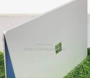 New Laptop Microsoft Surface 16GB Intel Core I7 SSD 256GB