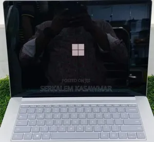 New Laptop Microsoft Surface 16GB Intel Core I7 SSD 256GB