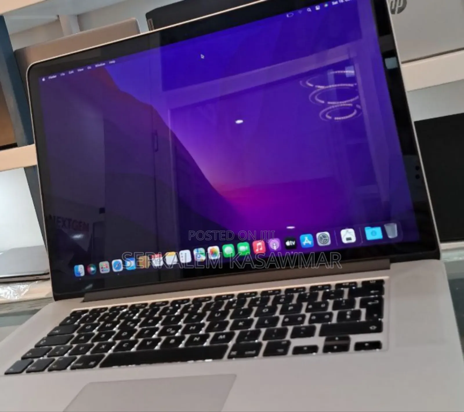 New Laptop Apple MacBook Pro 16GB Intel Core I7 SSD 256GB