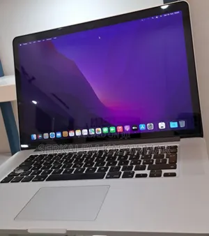 New Laptop Apple MacBook Pro 16GB Intel Core I7 SSD 256GB