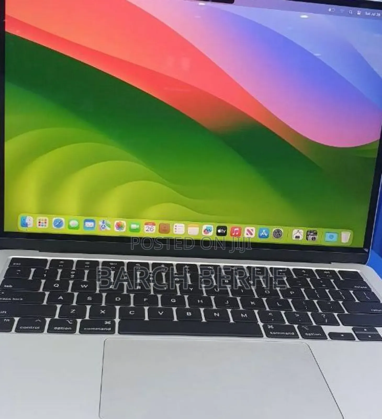 New Apple MacBook Air 2024 M3 13-Inch 16GB Apple M3 Pro SSD 512GB