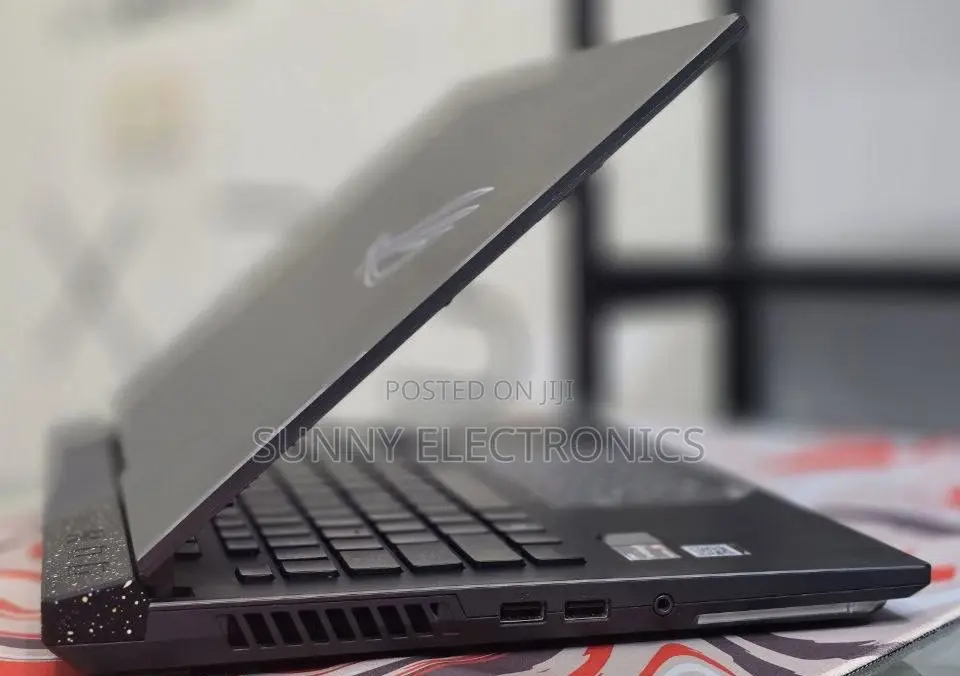 New Laptop Asus ROG Strix G15 16GB AMD Ryzen 9 SSD 1T