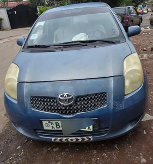 Photo - Toyota Yaris 2007 Blue