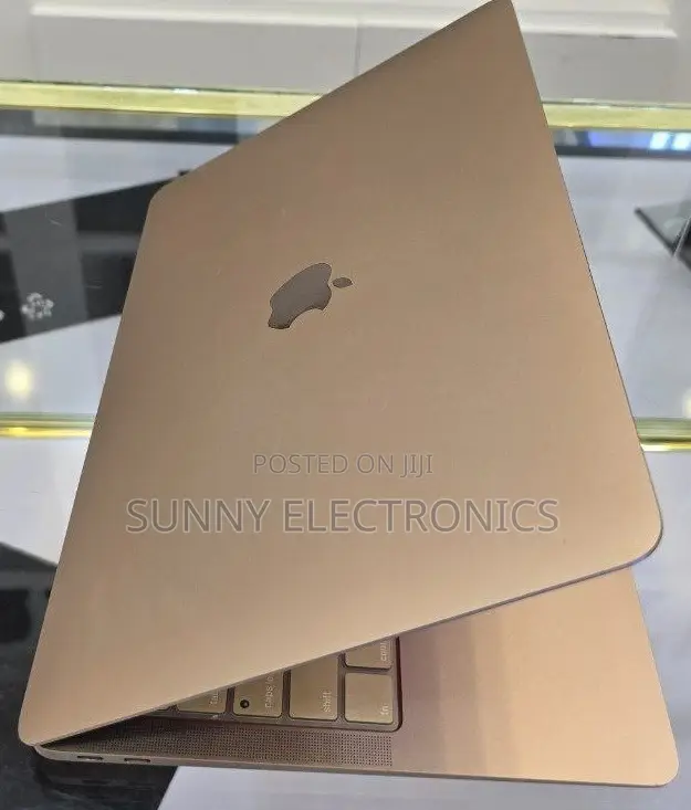 New Laptop Apple MacBook Air 8GB Apple M1 SSD 256GB