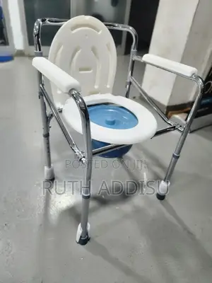 Photo - Toilet Chair晝我commode Chair美麗commode Chair妹仔commode Chair