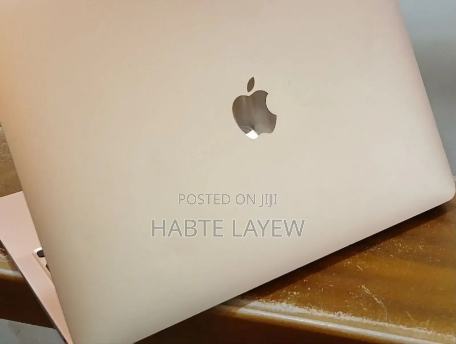 New Laptop Apple MacBook Air 2020 M1 8GB Apple M1 Pro SSD 256GB