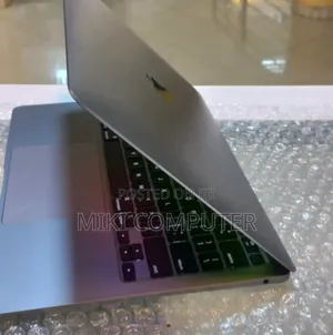 New Laptop Apple MacBook Air 2020 M1 8GB Intel SSD 256GB