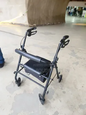 Photo - Foldable Walker狡猾foldable Walker膽子foldable Walker郁郁walker