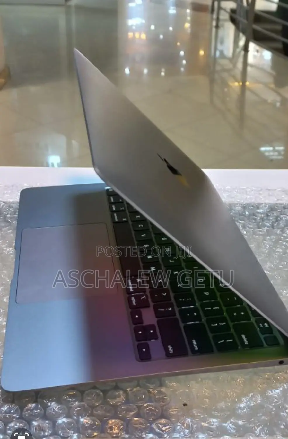 New Laptop Apple MacBook 8GB Apple M1 SSD 256GB