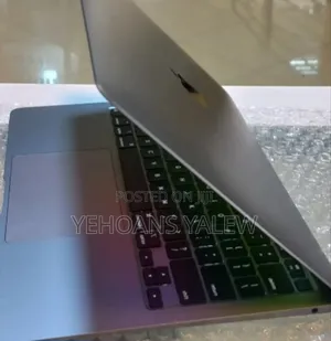 New Laptop Apple MacBook Air 2020 M1 8GB Apple M1 SSD 256GB