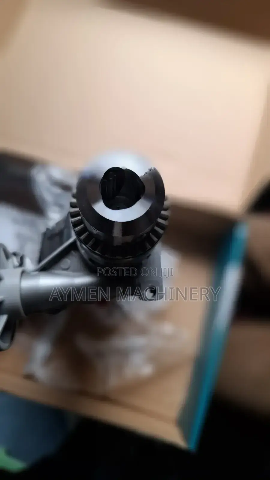 Total 1100w 16mm Drill