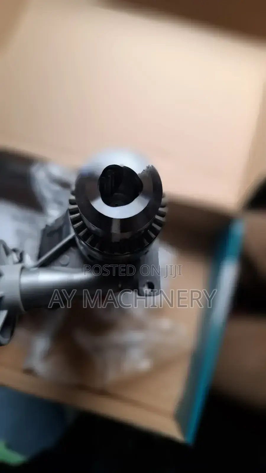 Total 1100w 16mm Drill