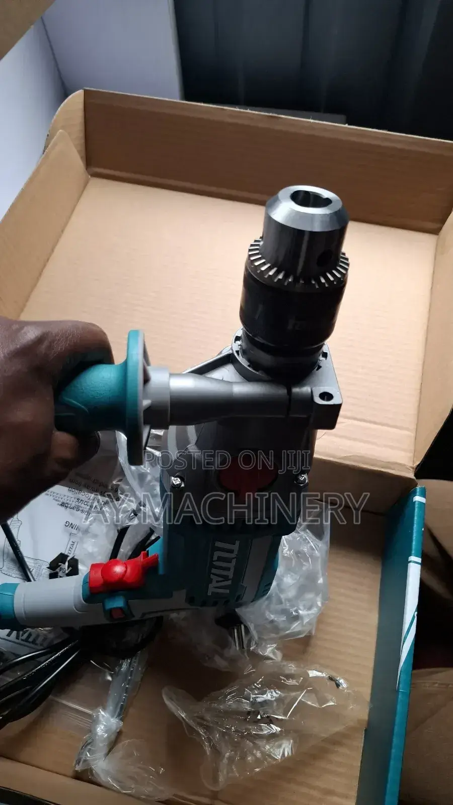 Total 1100w 16mm Drill
