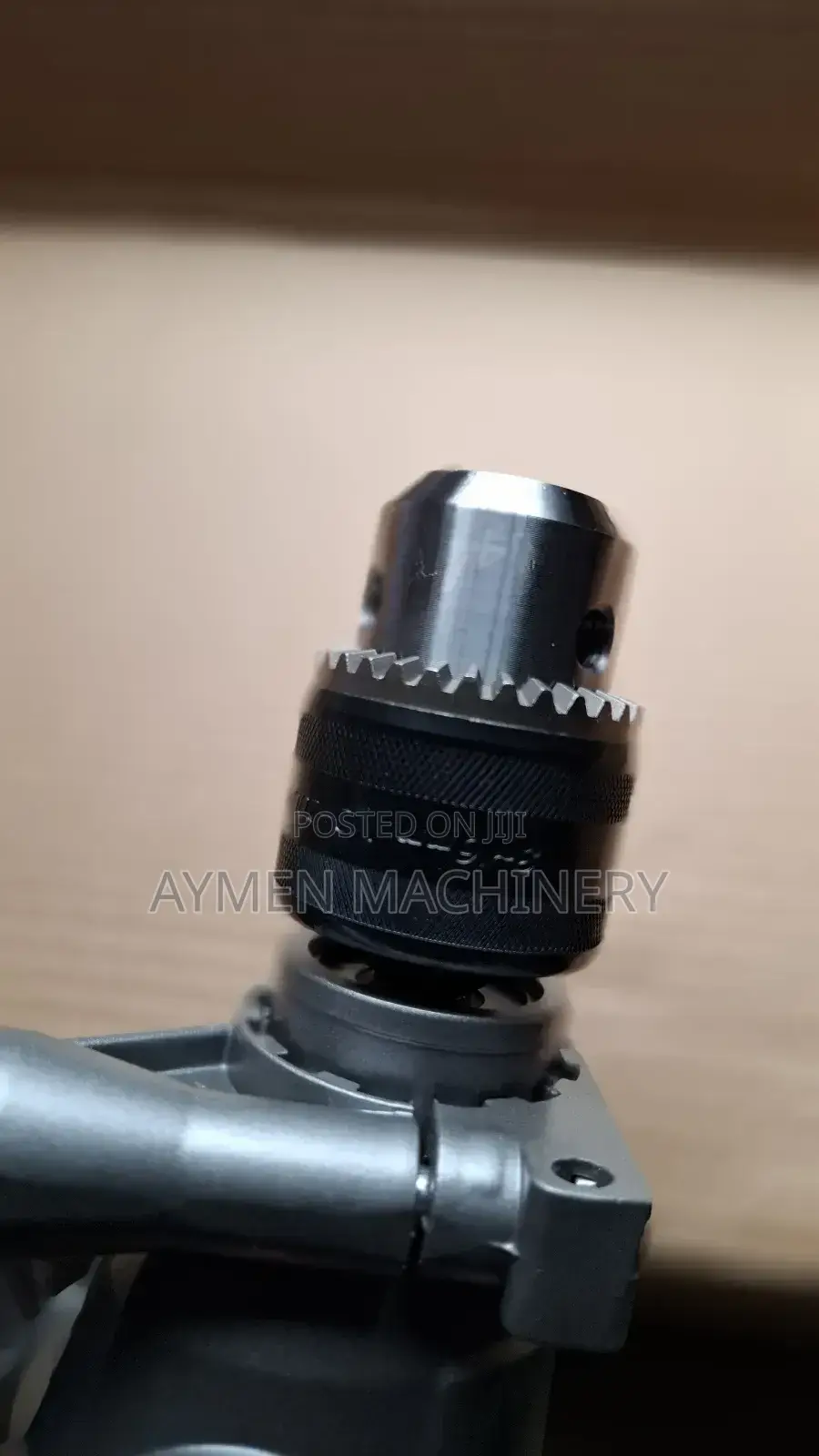 Total 1100w 16mm Drill