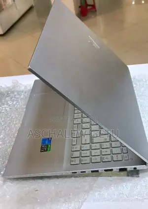 New Laptop Asus VivoBook 15 X505BA 16GB Intel Core I5 SSD 512GB