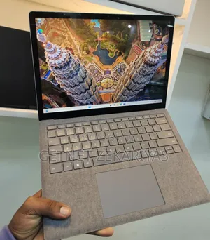New Laptop Microsoft Surface Laptop 4 16GB Intel Core I7 SSD 512GB