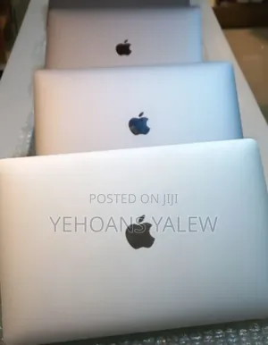 New Laptop Apple MacBook Pro M1 8GB Apple M1 SSD 256GB