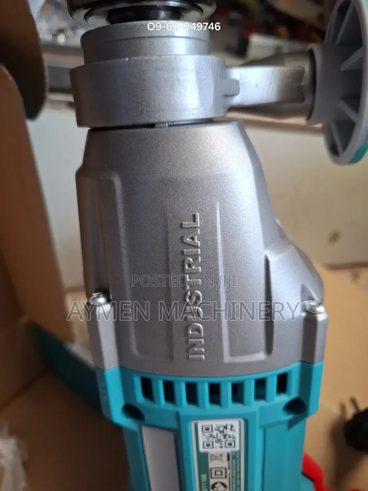 Total 1100w 16mm Drill