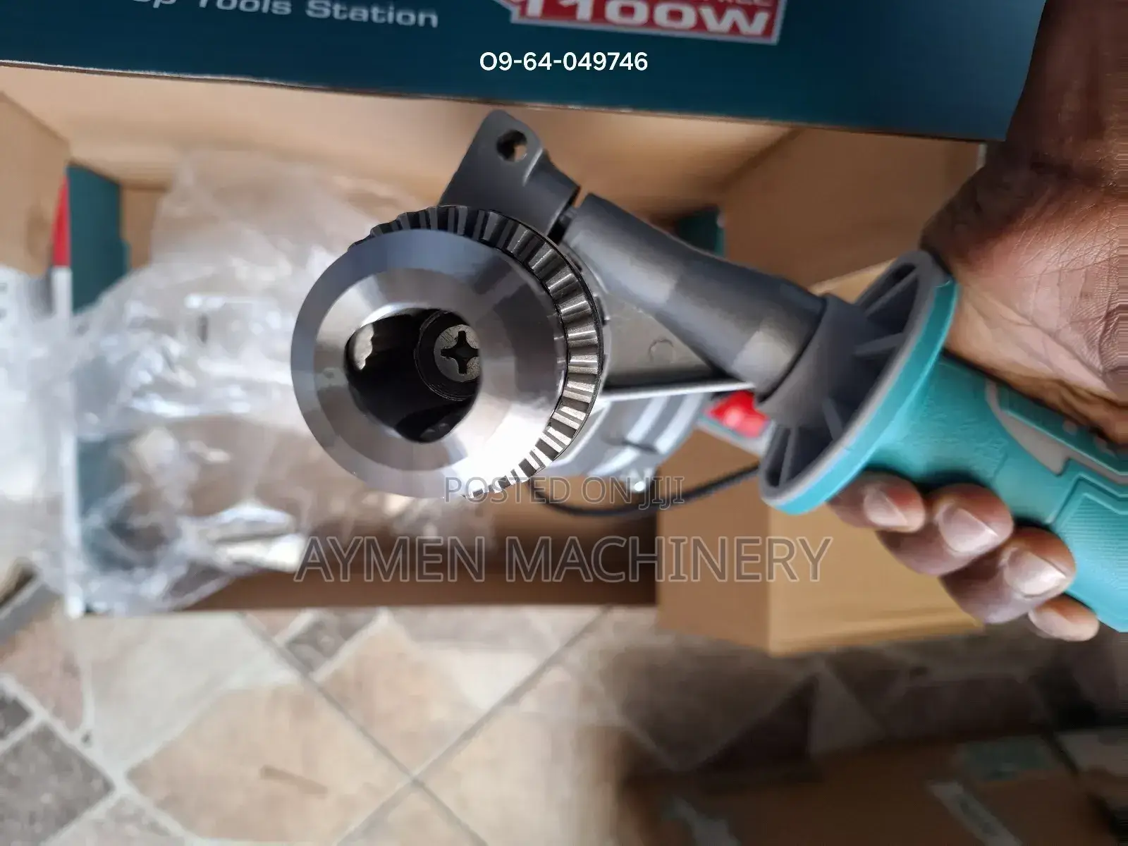 Total 1100w 16mm Drill