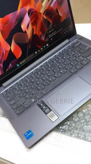 New Laptop Lenovo Ideapad 3 8GB Intel Core I5 SSD 512GB