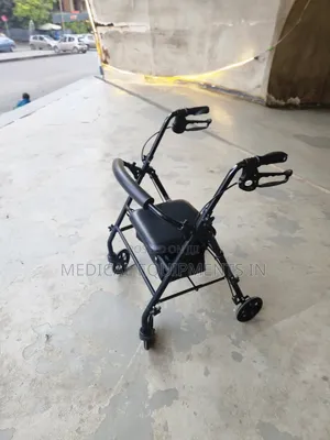 Photo - Foldable Walker衹我medical Walker者的walker殲我walker死後walker