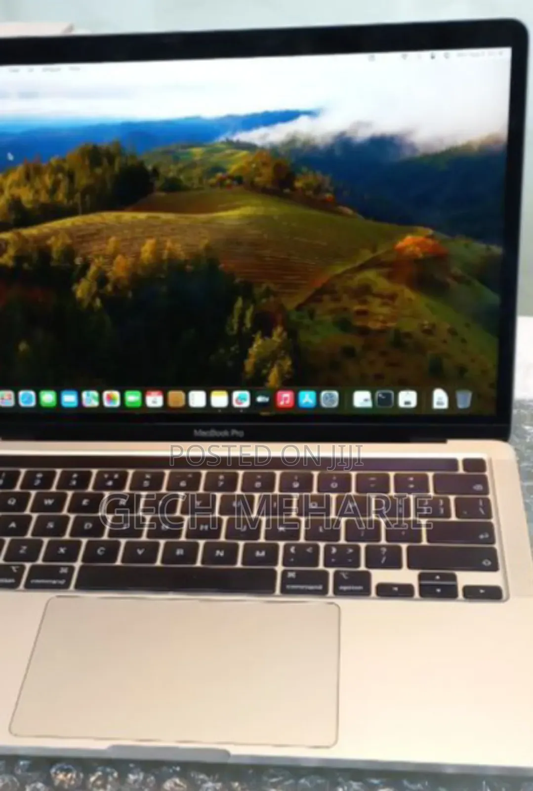 New Laptop Apple MacBook Pro M1 8GB Apple M1 Pro SSD 256GB