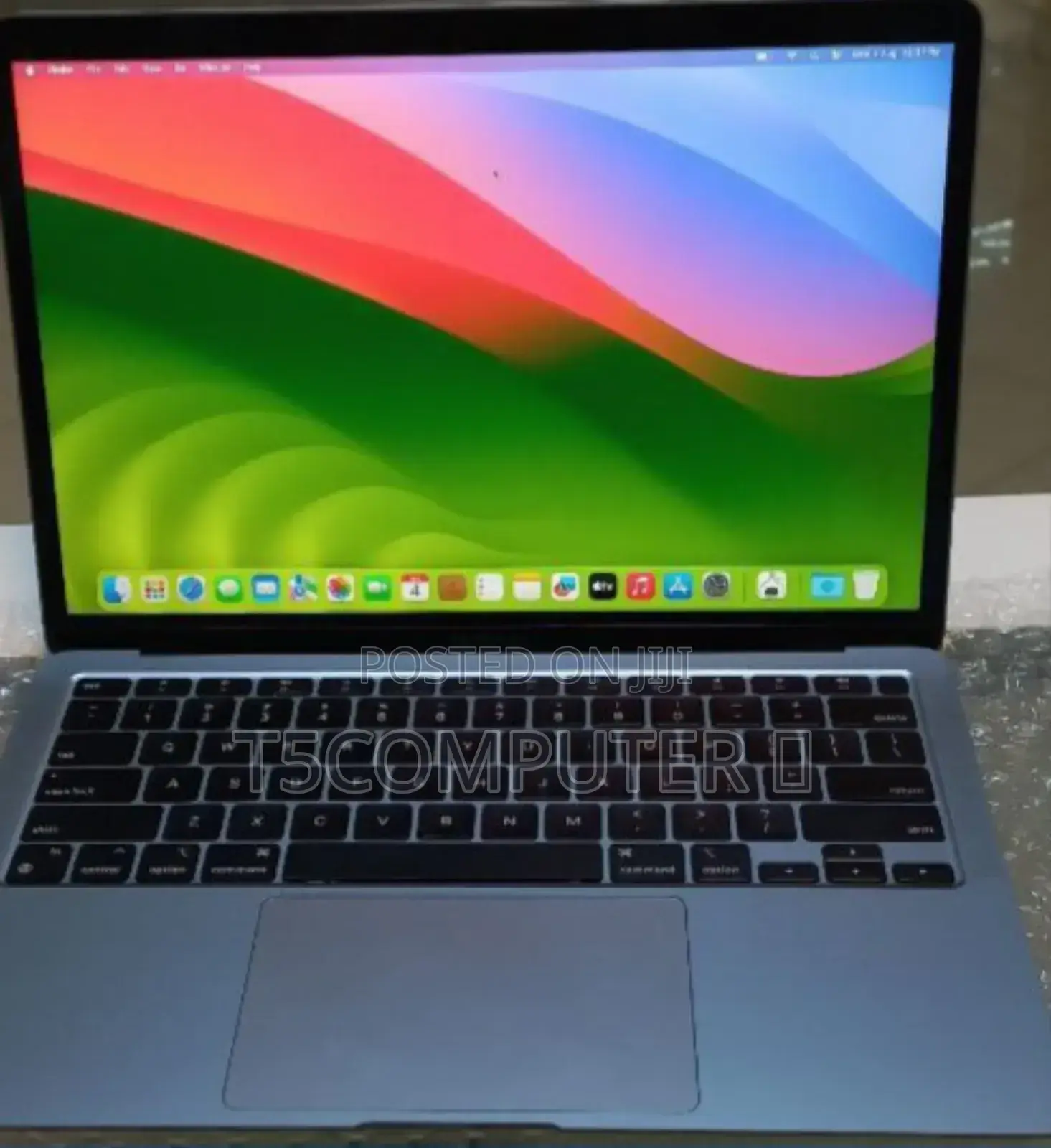 New Laptop Apple MacBook Air 2020 8GB Apple M1 SSD 256GB