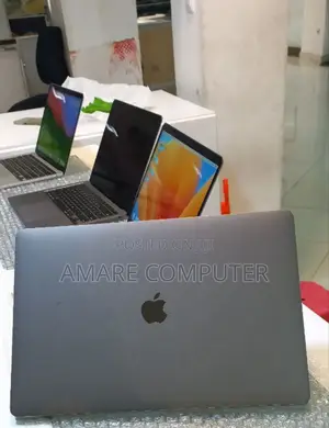 Photo - New Laptop Apple MacBook Pro 2016 16GB Intel Core I7 SSD 512GB